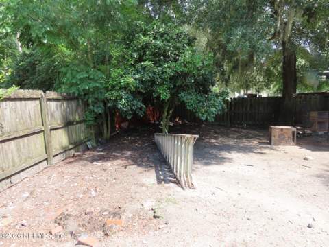 2295 Lake Drive, Jacksonville FL - photo 22 of 29