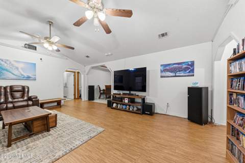 2664 Primrose Circle, Middleburg FL - photo 10 of 25