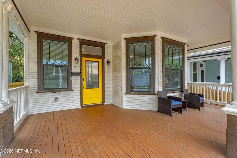 4 bedroom Single Family Residence at 1217 Walnut Street, Springfield, Jacksonville — photo 2