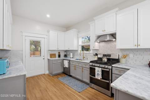1217 Walnut Street, Jacksonville FL - photo 11 of 38