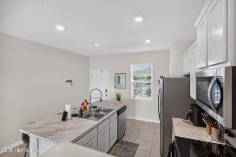 3933 Oak Mill Road, Orange Park FL - photo 9 of 83