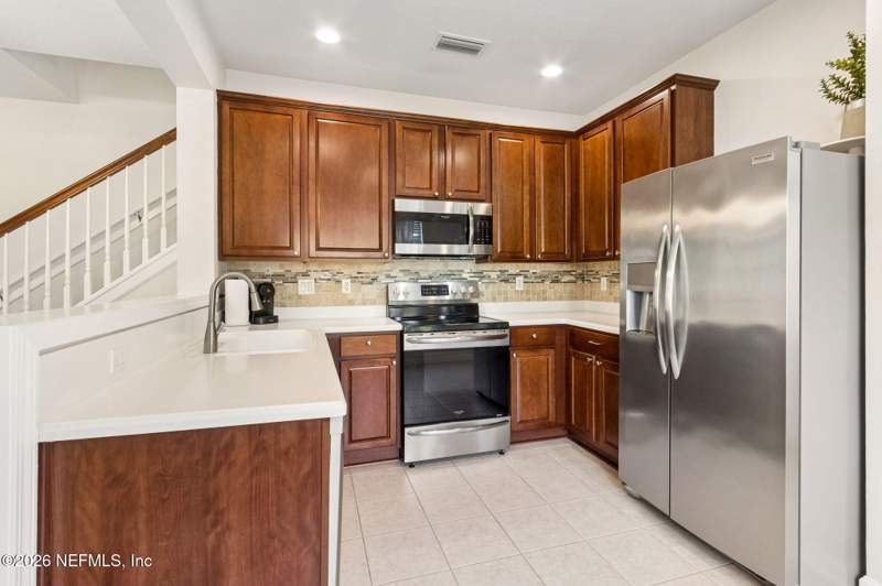 3 bedroom Townhouse at 4134 Highwood Drive, Ironwood, Jacksonville — photo 5