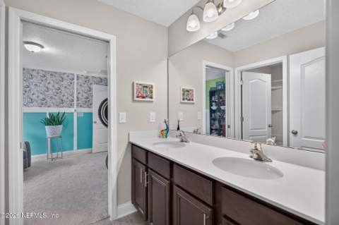 11614 Lake Chub Drive, Jacksonville FL - photo 10 of 78