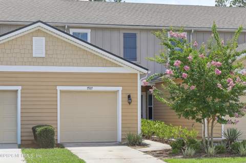 7927 Echo Springs Road, Jacksonville FL - photo 18 of 33