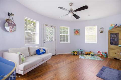 2284 Larchmont Road, Jacksonville FL - photo 9 of 30