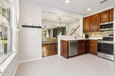 4134 Highwood Drive, Jacksonville FL - photo 16 of 53