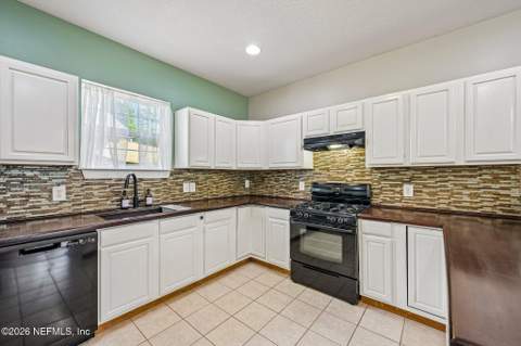 2634 Gilmore Street, Jacksonville FL - photo 11 of 36
