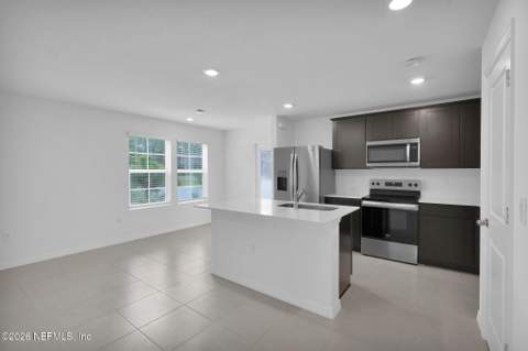 10104 Whistling Pine Court, Jacksonville FL - photo 9 of 25
