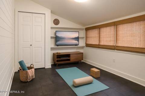 1031 Riviera Street, Jacksonville FL - photo 23 of 34