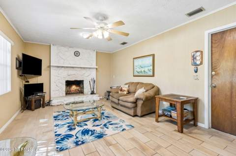 12994 Silver Oak Drive, Jacksonville FL - photo 11 of 44