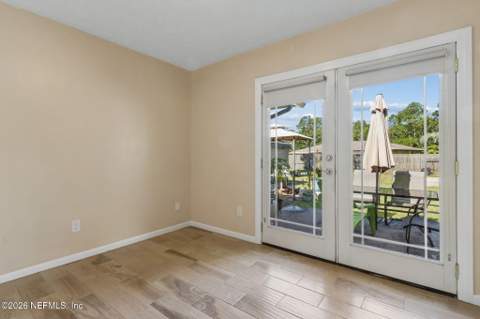 12994 Silver Oak Drive, Jacksonville FL - photo 16 of 44