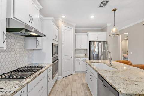 302 Vista Lake Circle, Ponte Vedra FL - photo 8 of 48