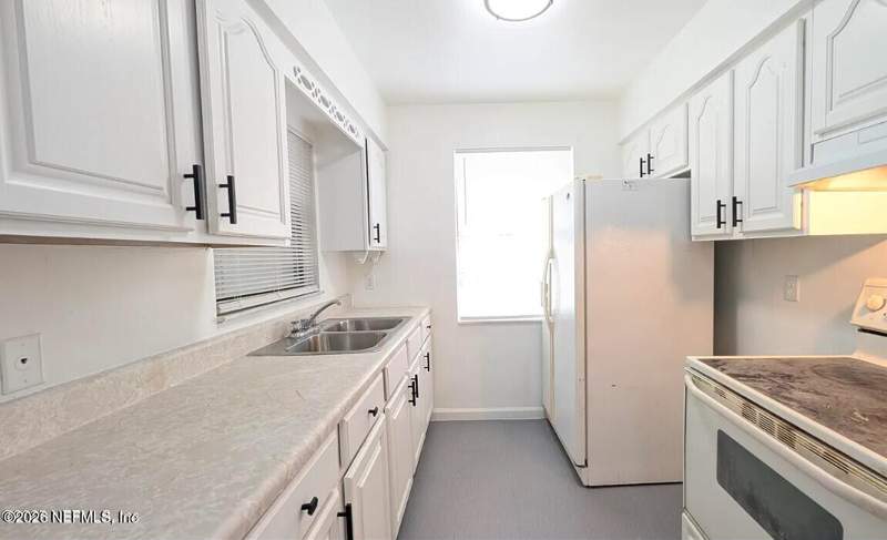 3 bedroom Single Family Residence at 462 Sally Street, Green Cove Heights, Green Cove Springs — photo 2