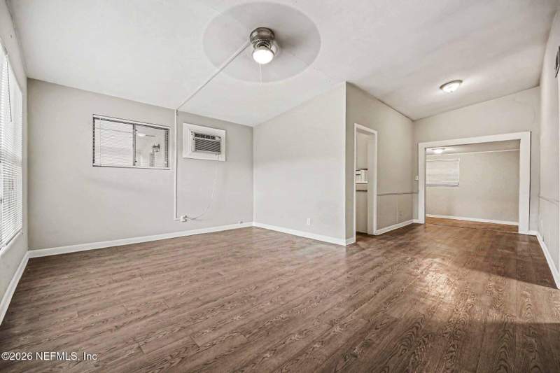 3 bedroom Single Family Residence at 1933 Gamewell Road, Arlington Hills, Jacksonville — photo 4