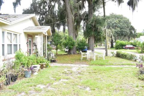 6802 Barberie Street, Jacksonville FL - photo 7 of 36