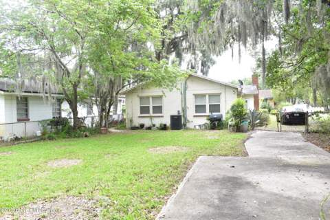 6802 Barberie Street, Jacksonville FL - photo 13 of 36