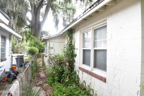 6802 Barberie Street, Jacksonville FL - photo 15 of 36