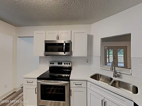3354 Elsie Court, Jacksonville FL - photo 8 of 19