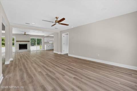 5231 Eulace Road, Jacksonville FL - photo 7 of 34