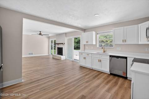 5231 Eulace Road, Jacksonville FL - photo 13 of 34