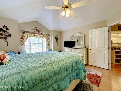 9243 Dale View Lane, Jacksonville FL - photo 20 of 47