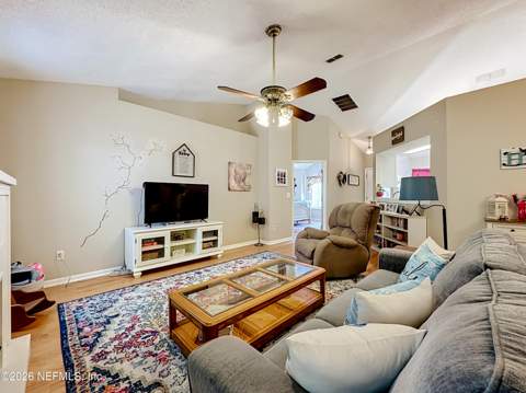 9243 Dale View Lane, Jacksonville FL - photo 17 of 47
