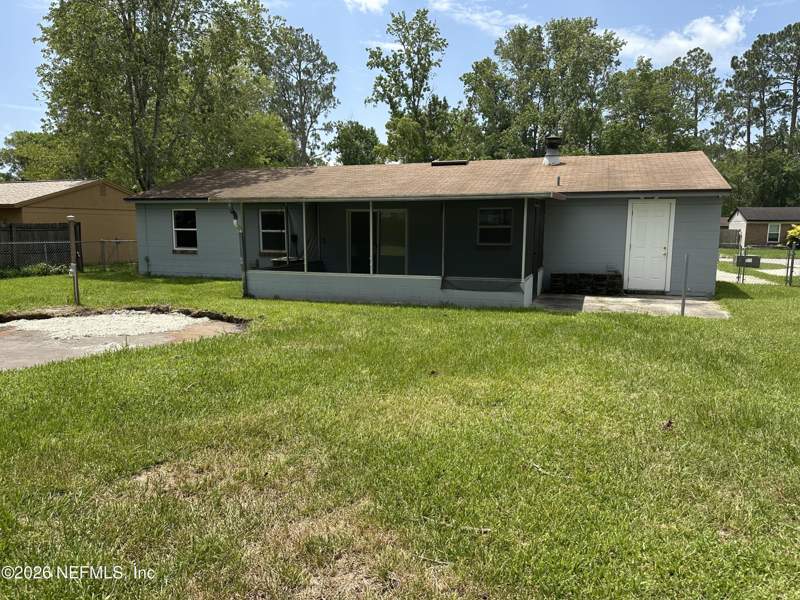 4 bedroom Single Family Residence at 2706 Tina Lane, Greenwood Estates, Middleburg — photo 3