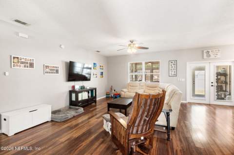 712 Red Cedar Court, Orange Park FL - photo 15 of 45