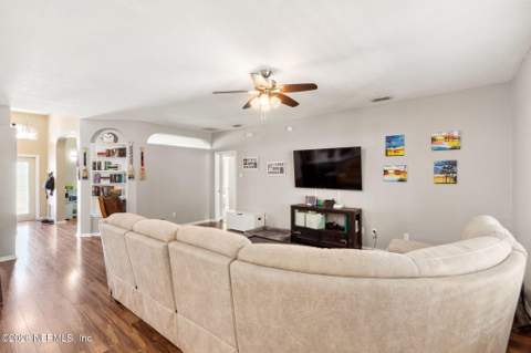 712 Red Cedar Court, Orange Park FL - photo 16 of 45