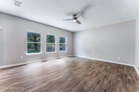 6088 Caladesi Court, Jacksonville FL - photo 15 of 59