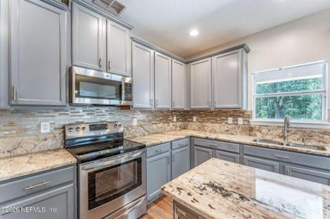 6088 Caladesi Court, Jacksonville FL - photo 23 of 59