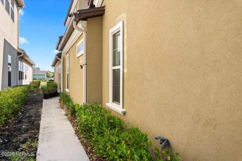 7209 Mondovi Lane, Jacksonville FL - photo 8 of 67