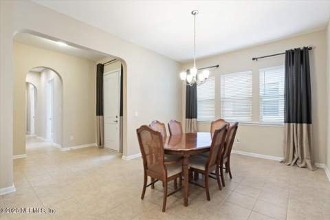 7209 Mondovi Lane, Jacksonville FL - photo 12 of 67