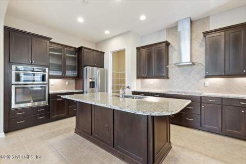 7209 Mondovi Lane, Jacksonville FL - photo 15 of 67