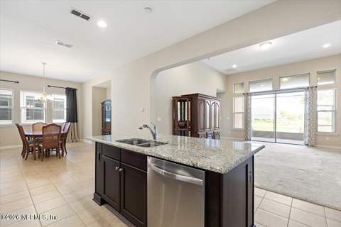 7209 Mondovi Lane, Jacksonville FL - photo 17 of 67