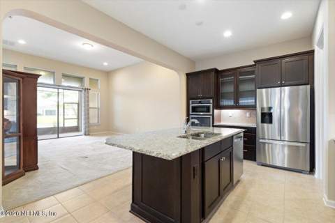7209 Mondovi Lane, Jacksonville FL - photo 18 of 67