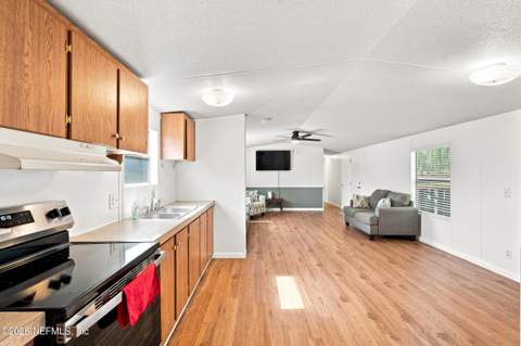 176 Melrose Landing Drive, Hawthorne FL - photo 14 of 32