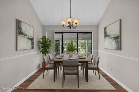 506 Clubhouse Court, Jacksonville FL - photo 7 of 31
