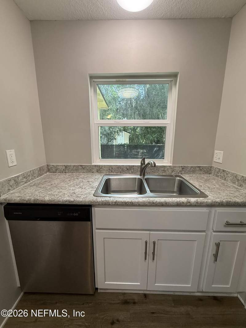 3 bedroom Single Family Residence at 2934 Bethel Court, St Nicholas, Jacksonville — photo 3