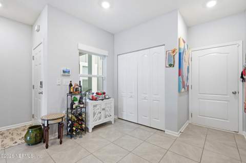 7769 Legacy Trail, Jacksonville FL - photo 7 of 35