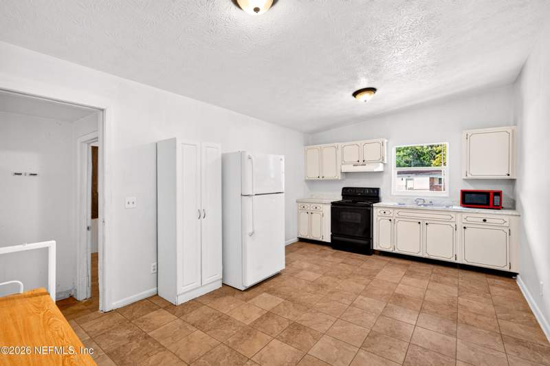 4 bedroom Single Family Residence at 845 Floyd Circle, Millers Addition, Orange Park — photo 5