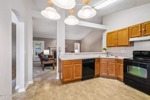 1512 Irishwood Court, Middleburg FL - photo 7 of 45