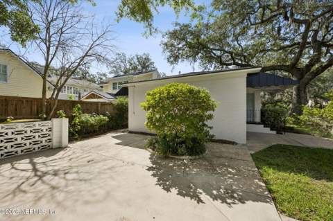 1655 Challen Avenue, Jacksonville FL - photo 9 of 44