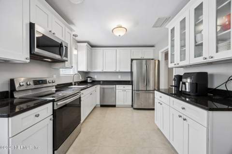 1655 Challen Avenue, Jacksonville FL - photo 16 of 44
