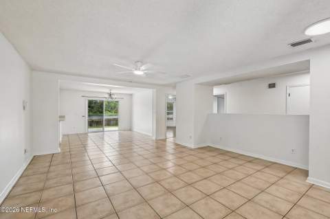 9683 Hazel Lake Drive, Jacksonville FL - photo 8 of 56