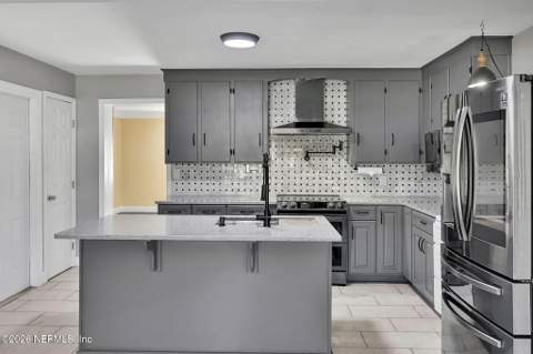 3915 Anvers Boulevard, Jacksonville FL - photo 11 of 34