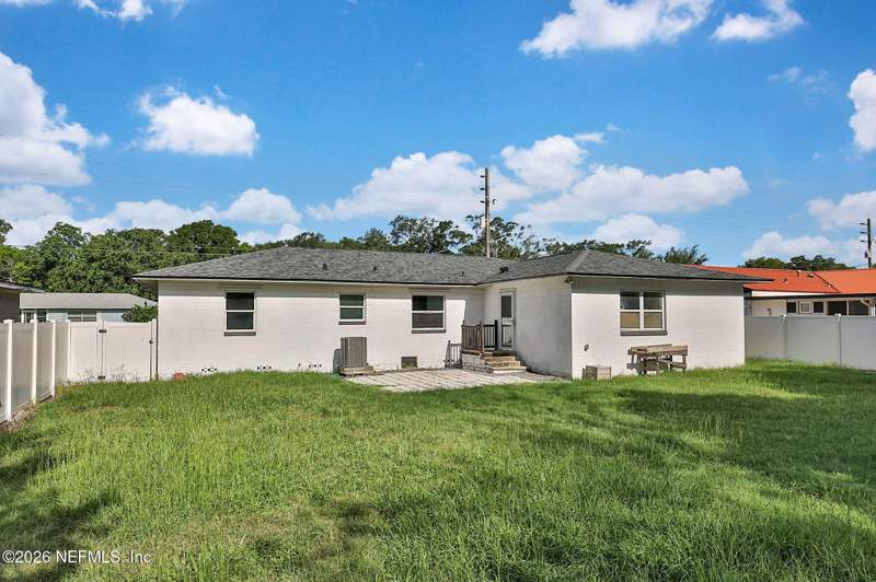 4 bedroom Single Family Residence at 3915 Anvers Boulevard, Cedar Hills Estates, Jacksonville — photo 5