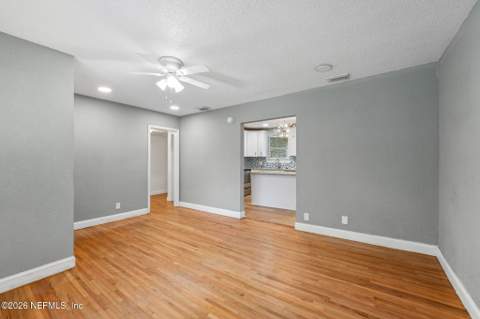 8306 Eaton Avenue, Jacksonville FL - photo 10 of 40