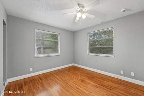 8306 Eaton Avenue, Jacksonville FL - photo 17 of 40