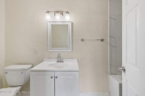 8306 Eaton Avenue, Jacksonville FL - photo 19 of 40